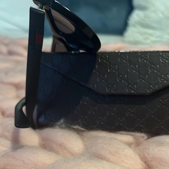 Gucci sunglasses authentic - Picture 3 of 4